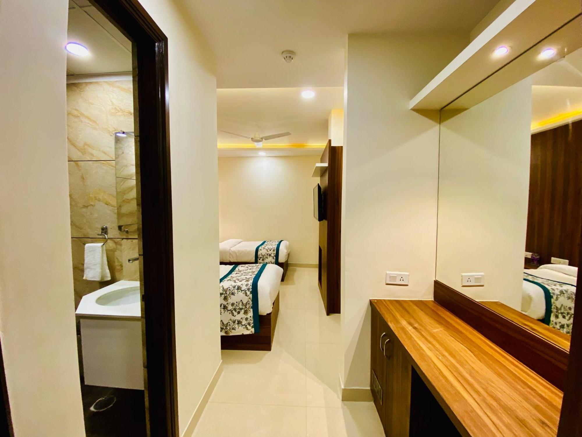 Hotel White House 350 Mtr From Golden Temple أمريتسار المظهر الخارجي الصورة