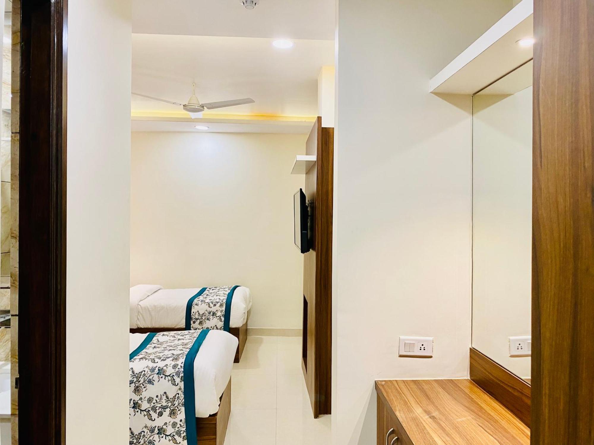 Hotel White House 350 Mtr From Golden Temple أمريتسار المظهر الخارجي الصورة