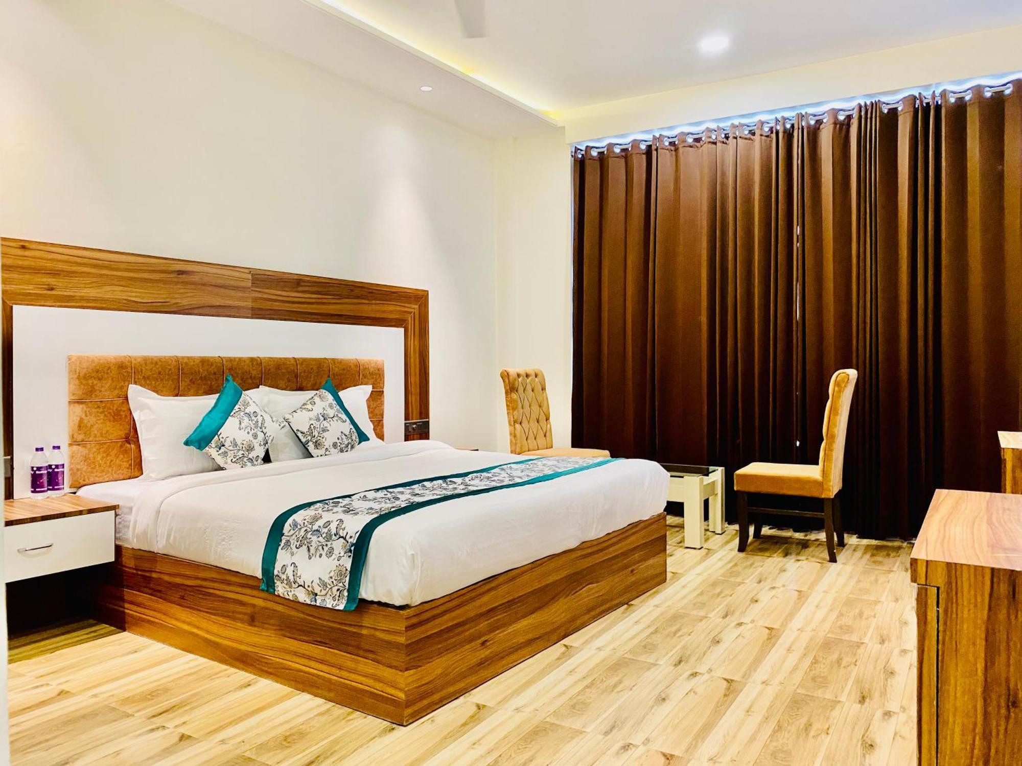 Hotel White House 350 Mtr From Golden Temple أمريتسار المظهر الخارجي الصورة