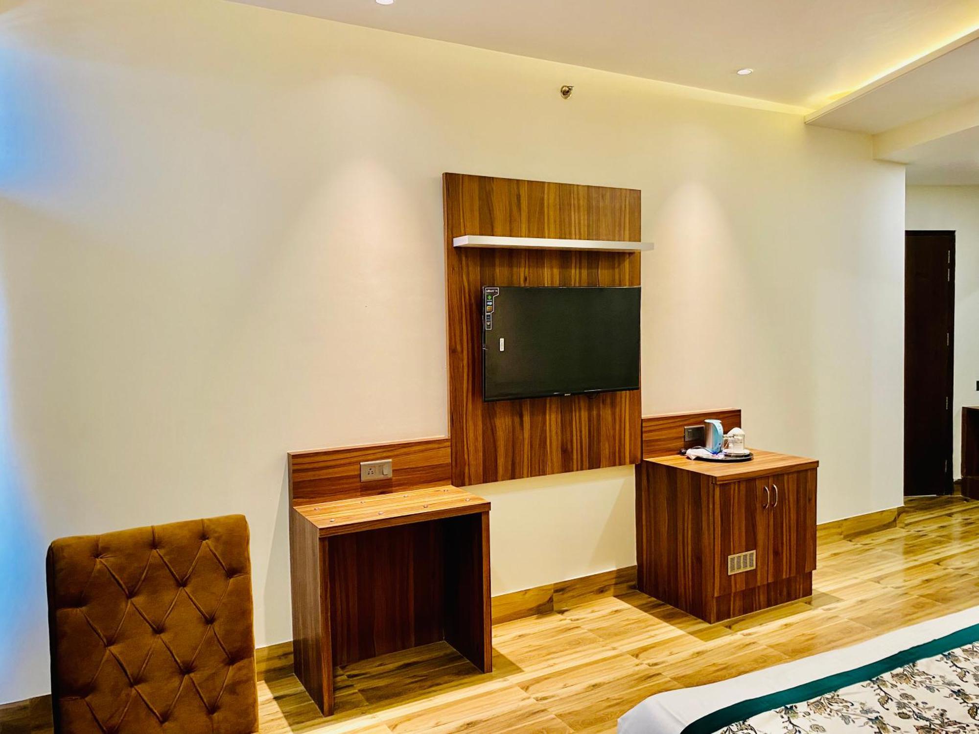 Hotel White House 350 Mtr From Golden Temple أمريتسار المظهر الخارجي الصورة