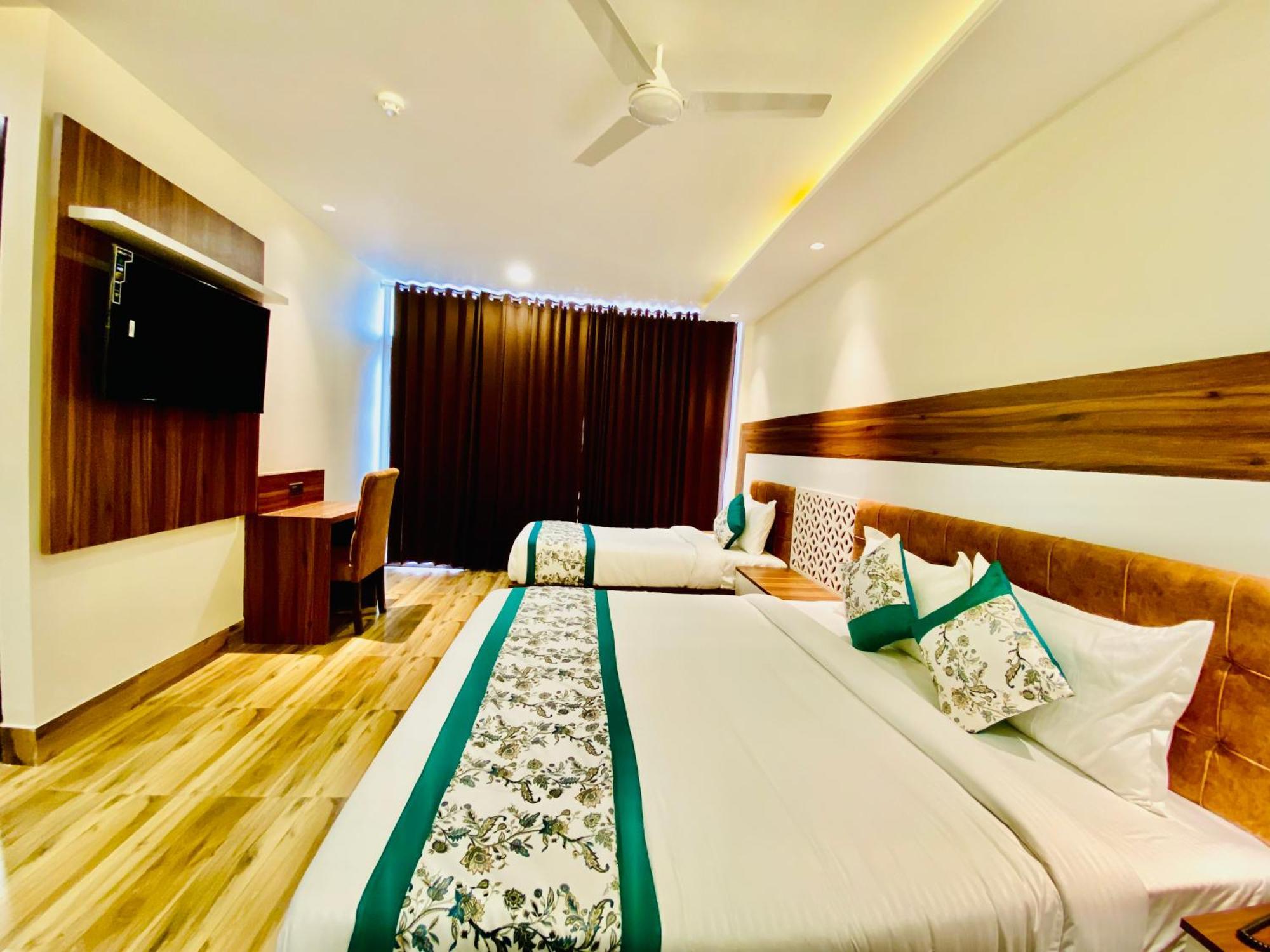 Hotel White House 350 Mtr From Golden Temple أمريتسار المظهر الخارجي الصورة