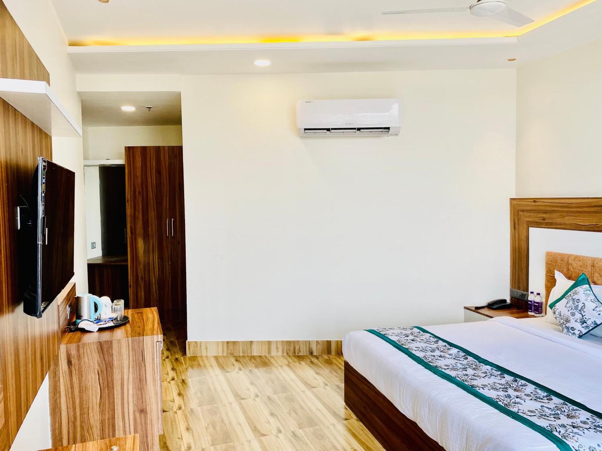 Hotel White House 350 Mtr From Golden Temple أمريتسار المظهر الخارجي الصورة