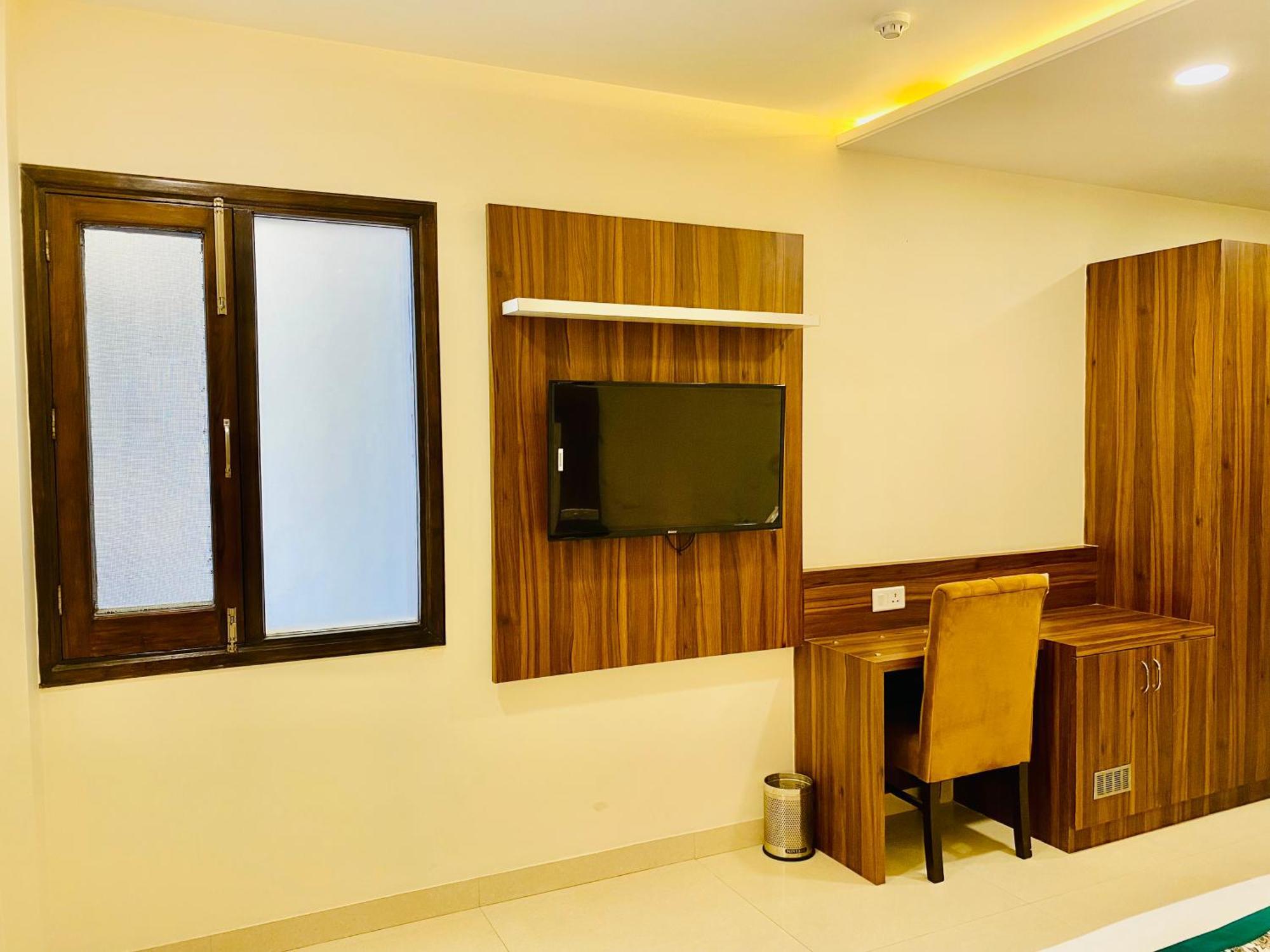 Hotel White House 350 Mtr From Golden Temple أمريتسار المظهر الخارجي الصورة