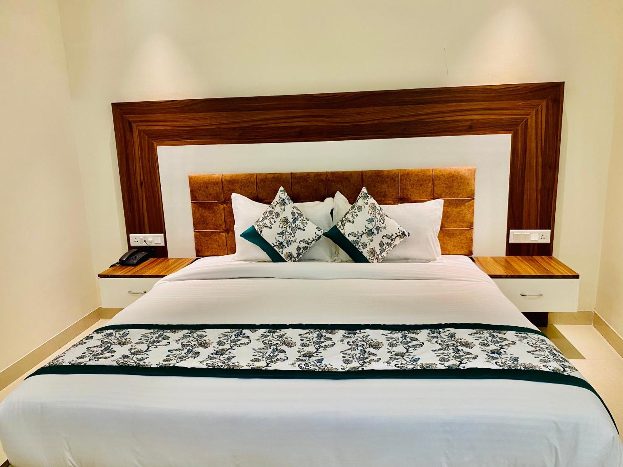 Hotel White House 350 Mtr From Golden Temple أمريتسار المظهر الخارجي الصورة